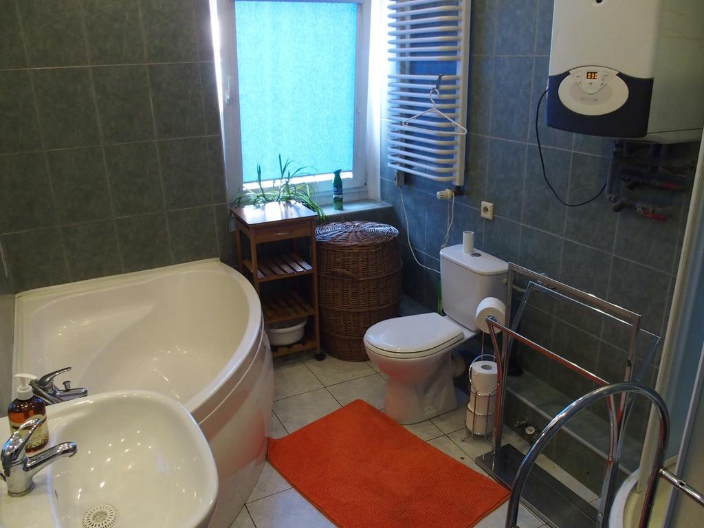 Appartement Refined Flat In Jezyce District à Poznań Extérieur photo